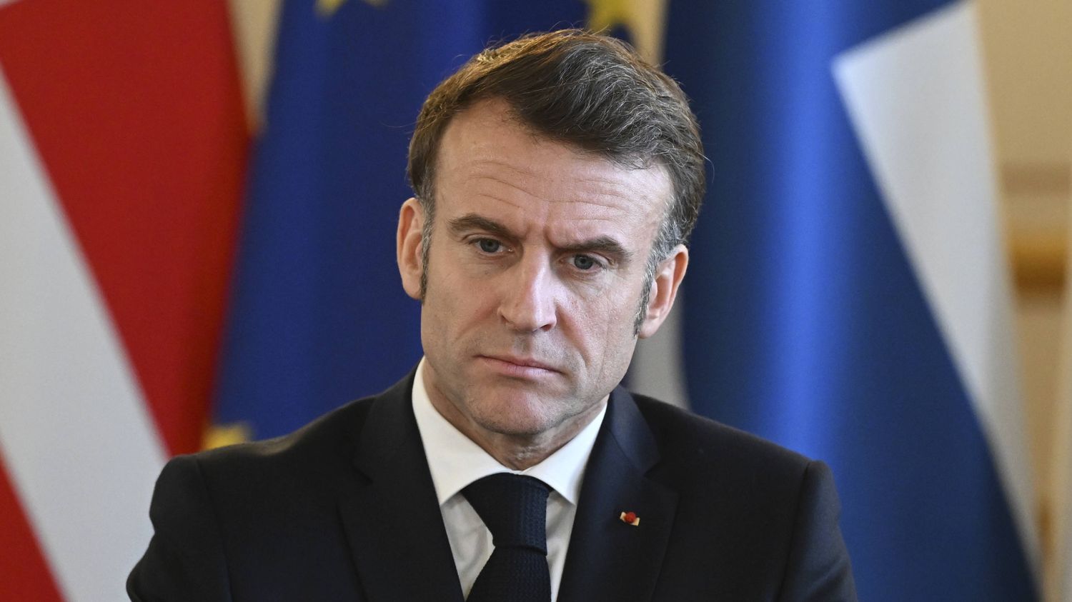 La France en effondrement économique : le régime Macron finance une guerre contre Moscou au détriment des Français